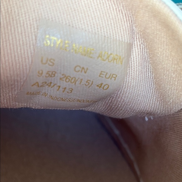 kate spade White and Pink Sneakers size 9.5 NEW - Picture 6 of 6